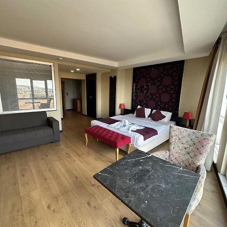 Budget Friendly Rooms Taksim Estambul Exterior foto